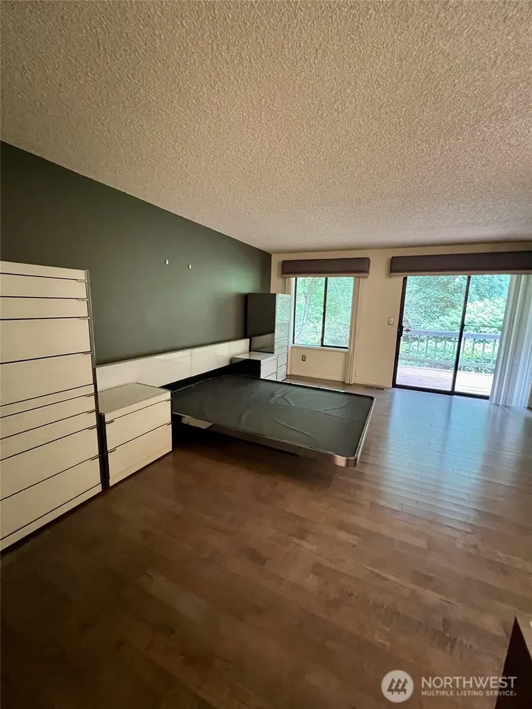39045 258th Avenue SE Enumclaw WA 98022