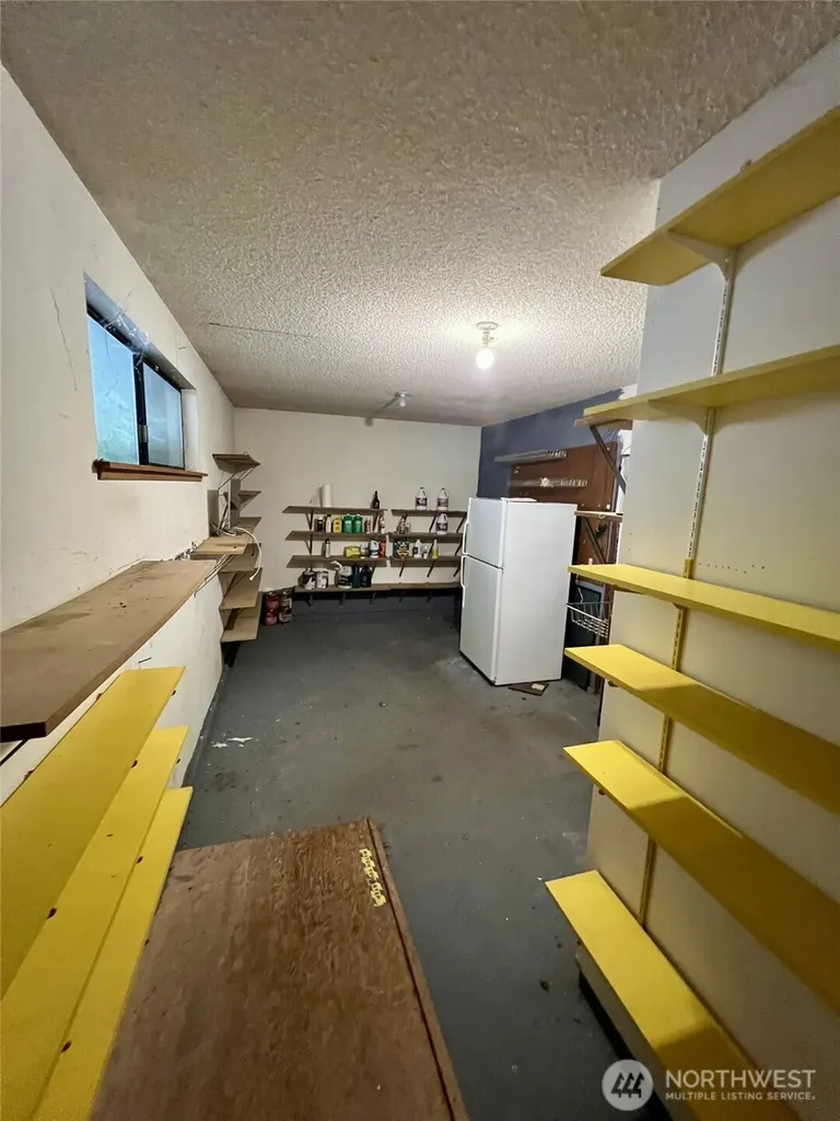 39045 258th Avenue SE Enumclaw WA 98022