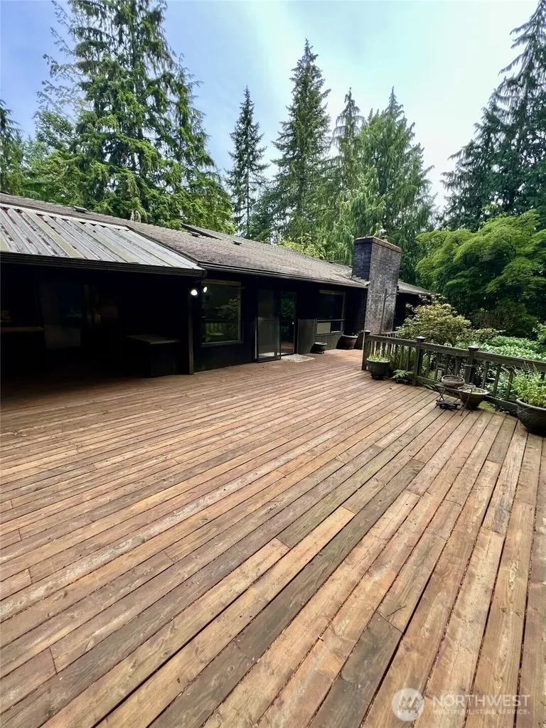 39045 258th Avenue SE Enumclaw WA 98022