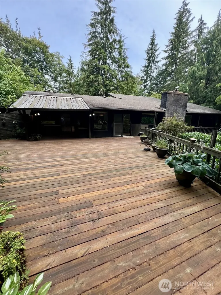 39045 258th Avenue SE Enumclaw WA 98022