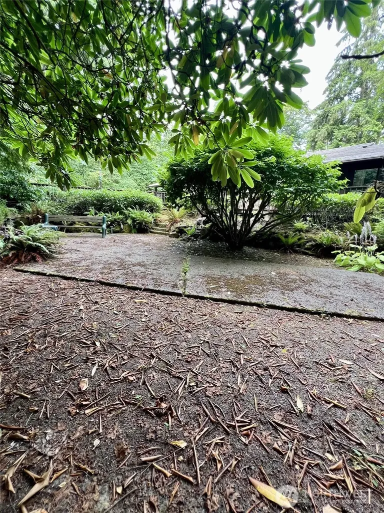 39045 258th Avenue SE Enumclaw WA 98022