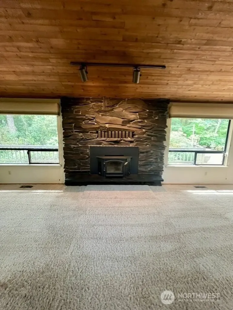 39045 258th Avenue SE Enumclaw WA 98022
