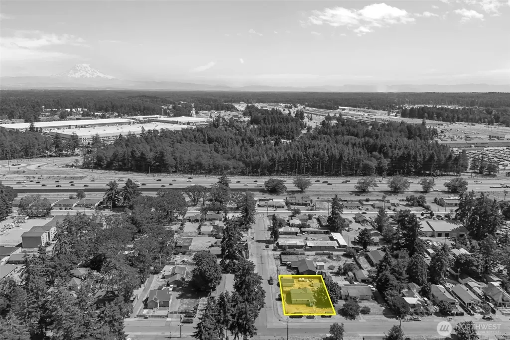 8311 Lake Street SW Lakewood WA 98498