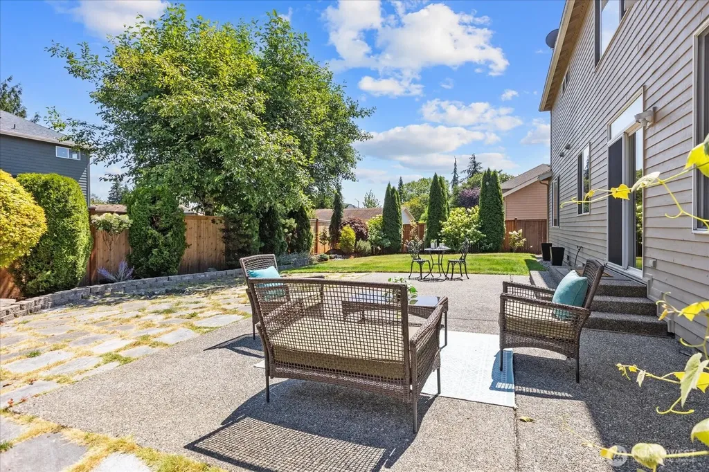 20905 37th Avenue SE Bothell WA 98021