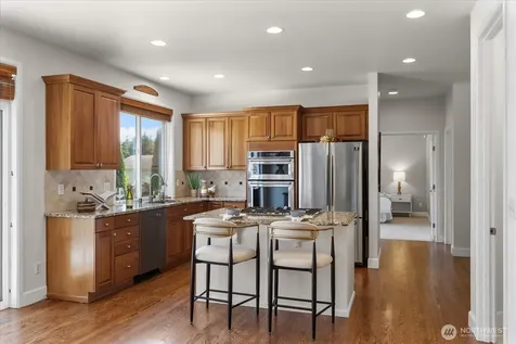 20905 37th Avenue SE Bothell WA 98021