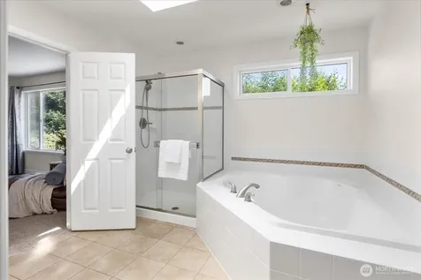 20905 37th Avenue SE Bothell WA 98021