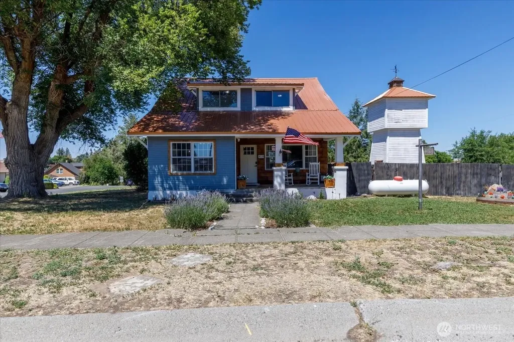 418 W Chestnut Street Almira WA 99103