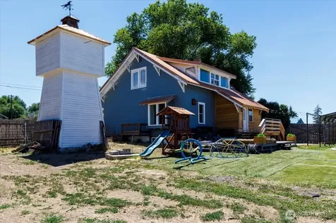 418 W Chestnut Street Almira WA 99103