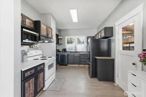418 W Chestnut Street Almira WA 99103