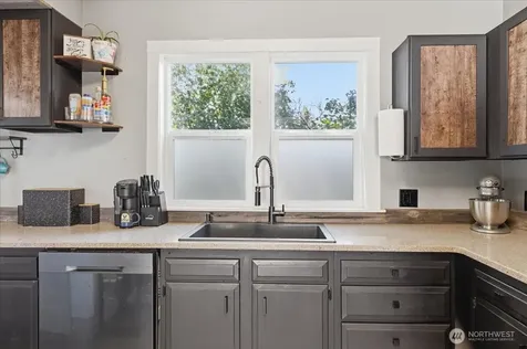 418 W Chestnut Street Almira WA 99103