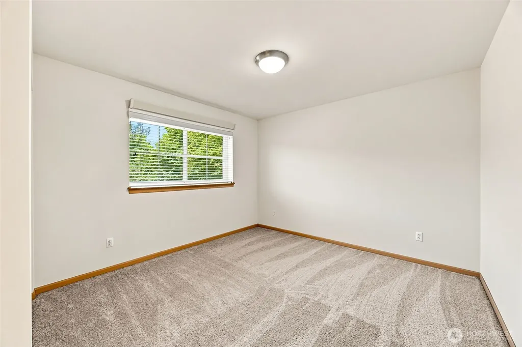 4363 Roxanna Loop SE Lacey WA 98503