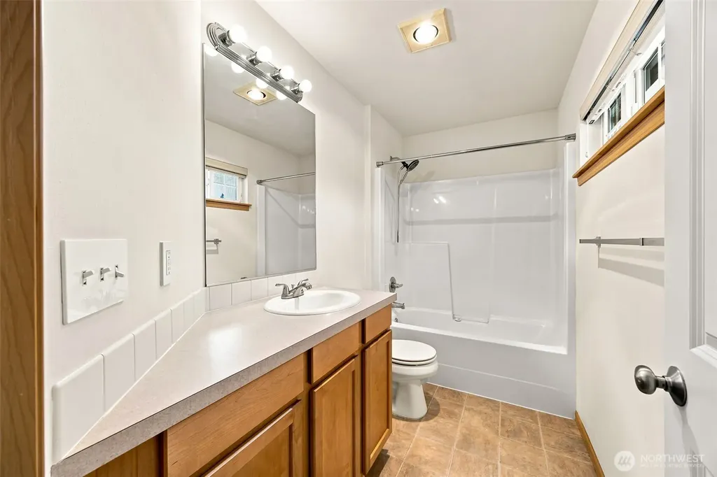 4363 Roxanna Loop SE Lacey WA 98503
