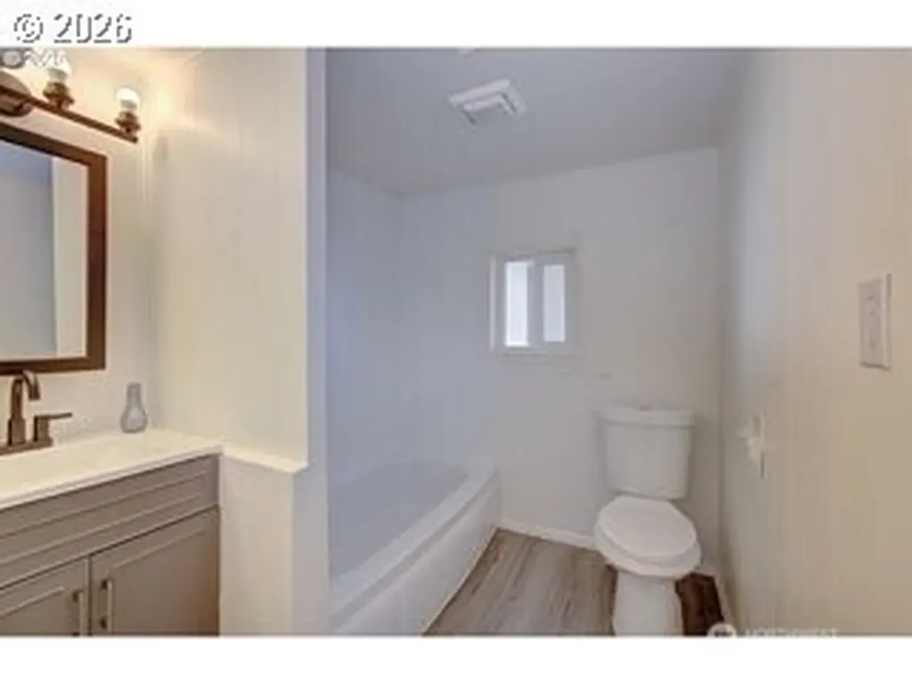 105 Redpath Street Kelso WA 98675