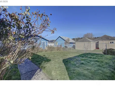 105 Redpath Street Kelso WA 98675