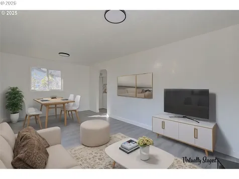 105 Redpath Street Kelso WA 98675