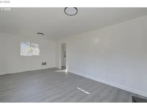 105 Redpath Street Kelso WA 98675