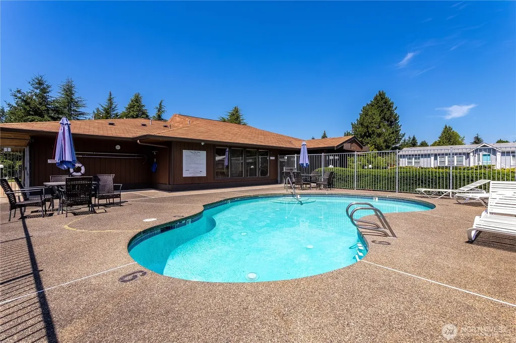 22051 107th Avenue SE Kent WA 98031