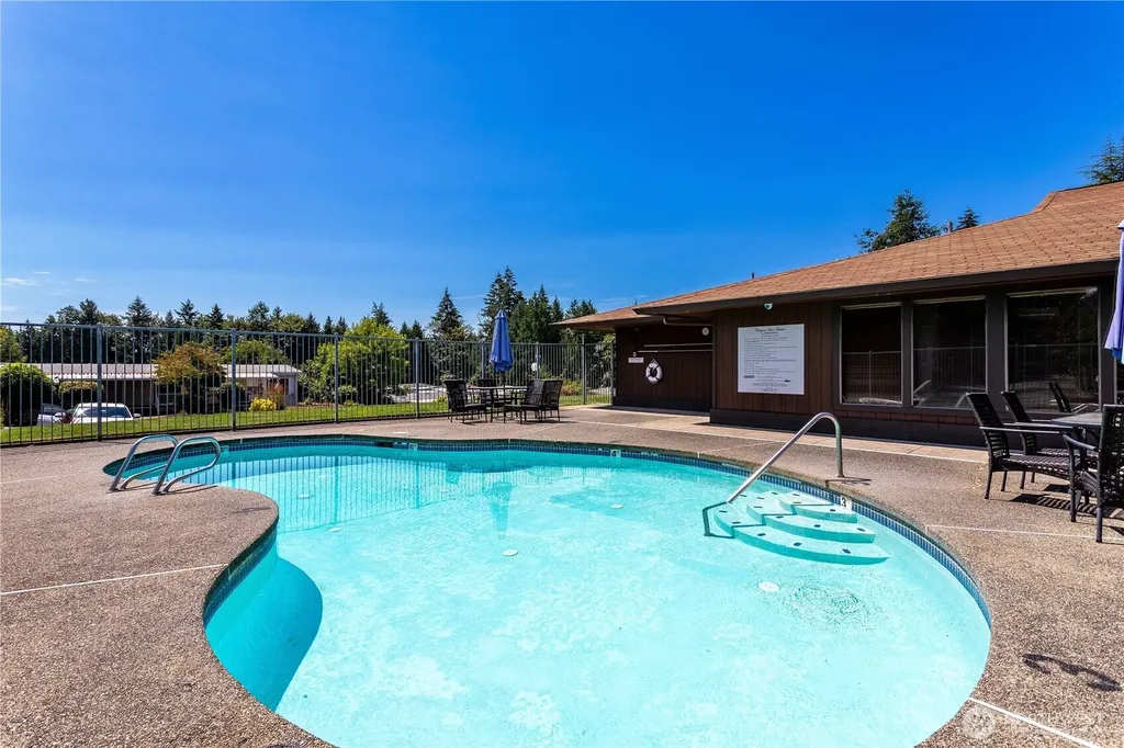 22051 107th Avenue SE Kent WA 98031