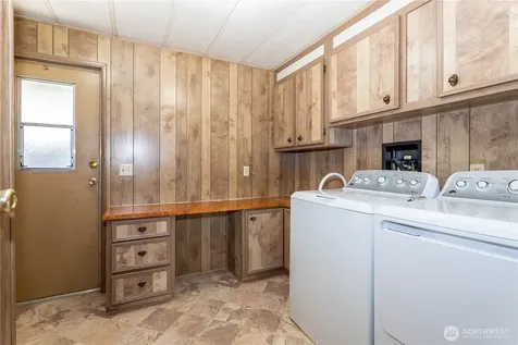 22051 107th Avenue SE Kent WA 98031