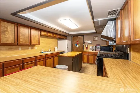 22051 107th Avenue SE Kent WA 98031