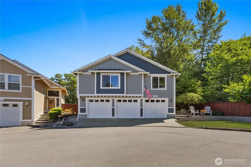 2611 10th Street SW Puyallup WA 98373