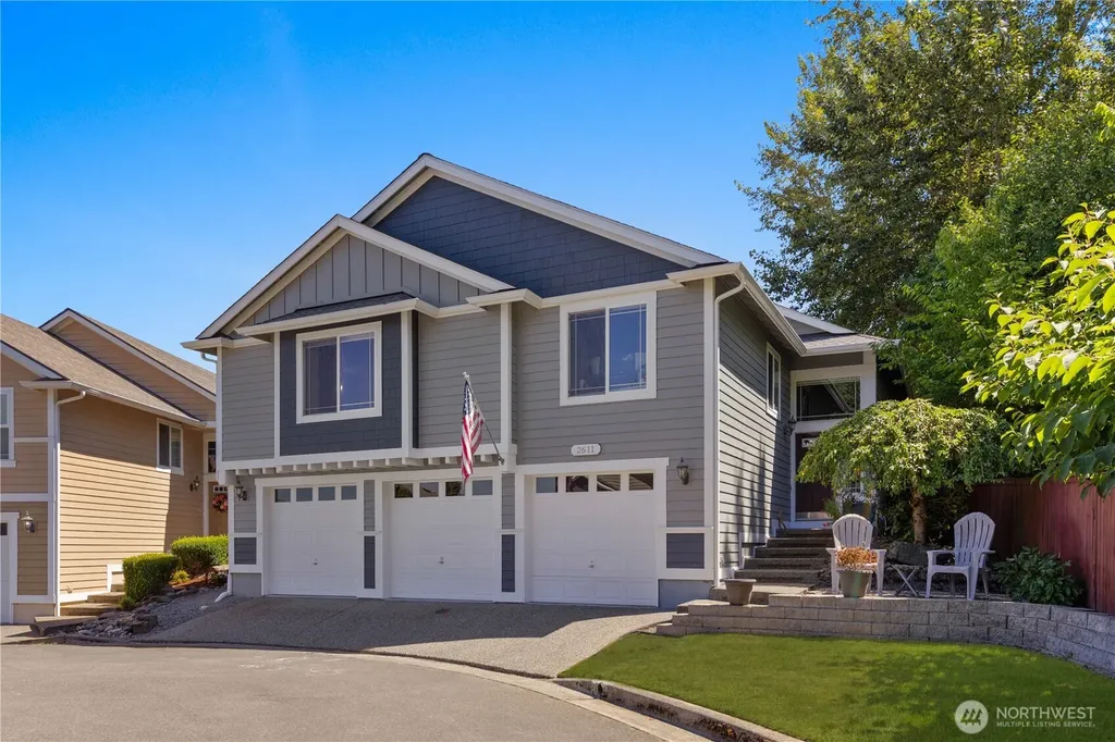 2611 10th Street SW Puyallup WA 98373