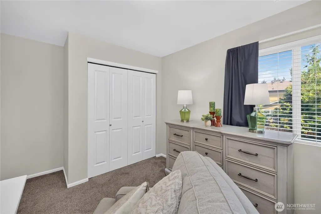 24066 SE 262nd Place Maple Valley WA 98038