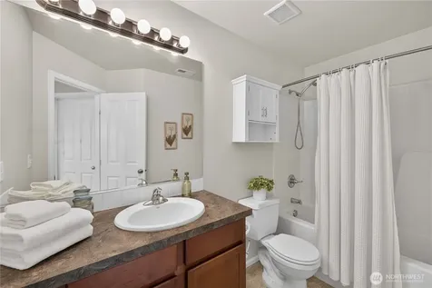 24066 SE 262nd Place Maple Valley WA 98038