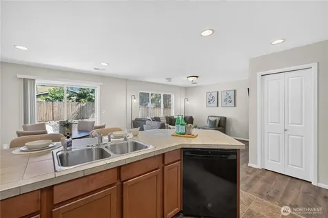 24066 SE 262nd Place Maple Valley WA 98038