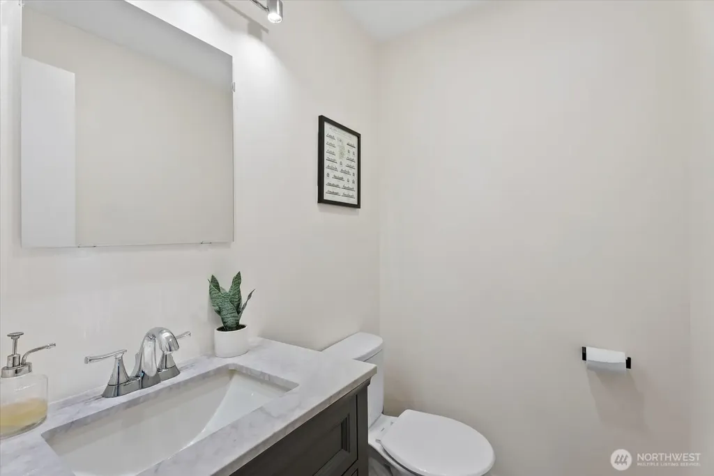 3717 Beach Drive SW Seattle WA 98116
