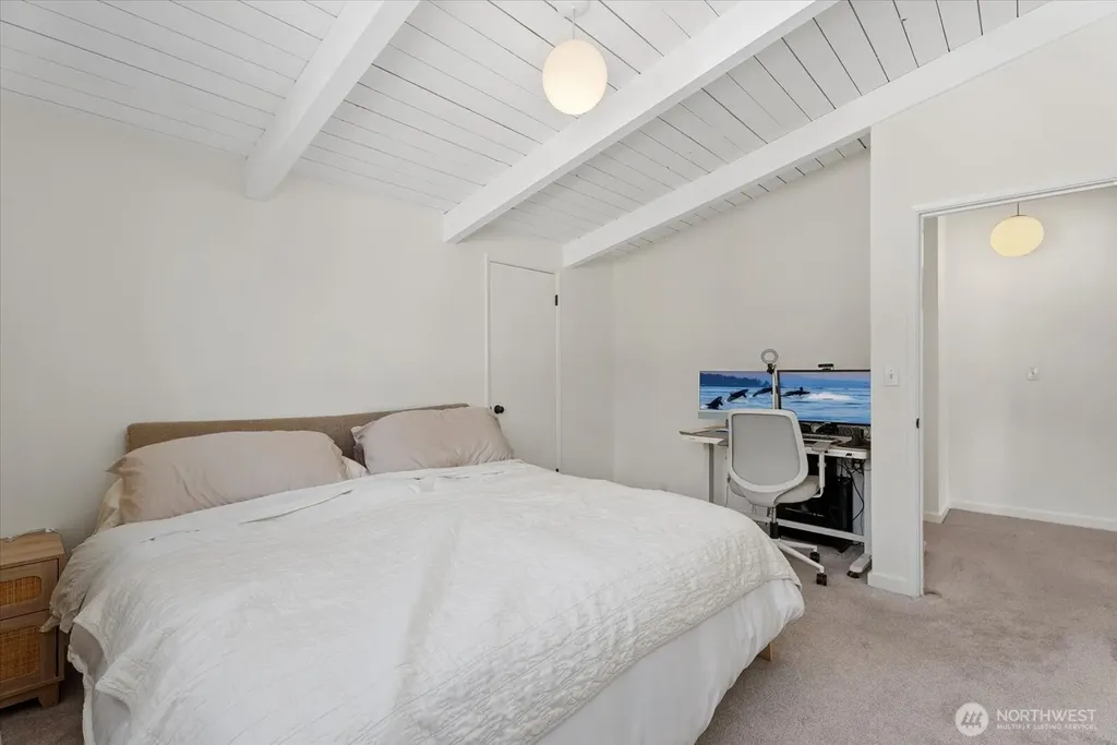 3717 Beach Drive SW Seattle WA 98116