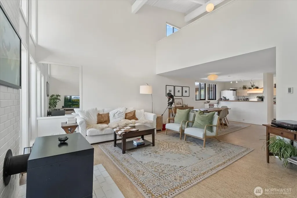 3717 Beach Drive SW Seattle WA 98116