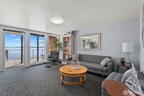 3717 Beach Drive SW Seattle WA 98116