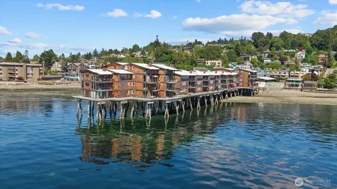 3717 Beach Drive SW Seattle WA 98116