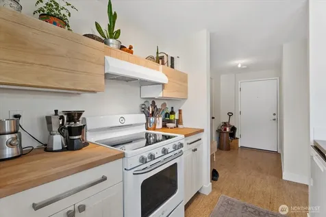 3717 Beach Drive SW Seattle WA 98116