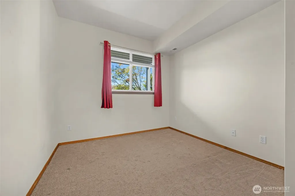 5210 S 3rd Avenue Everett WA 98201