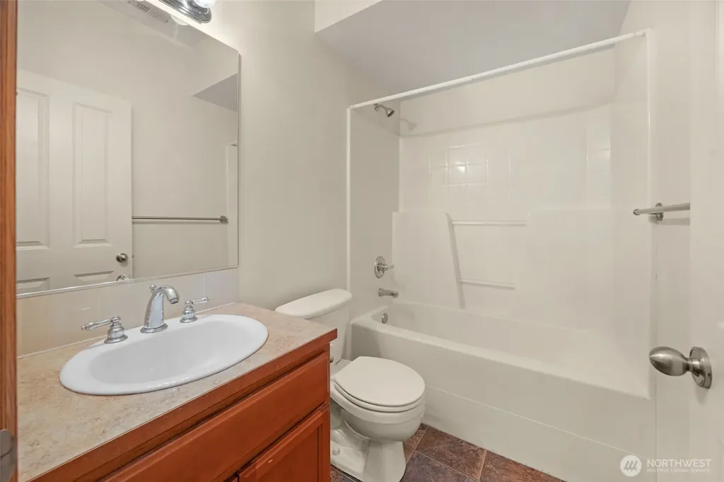 5210 S 3rd Avenue Everett WA 98201
