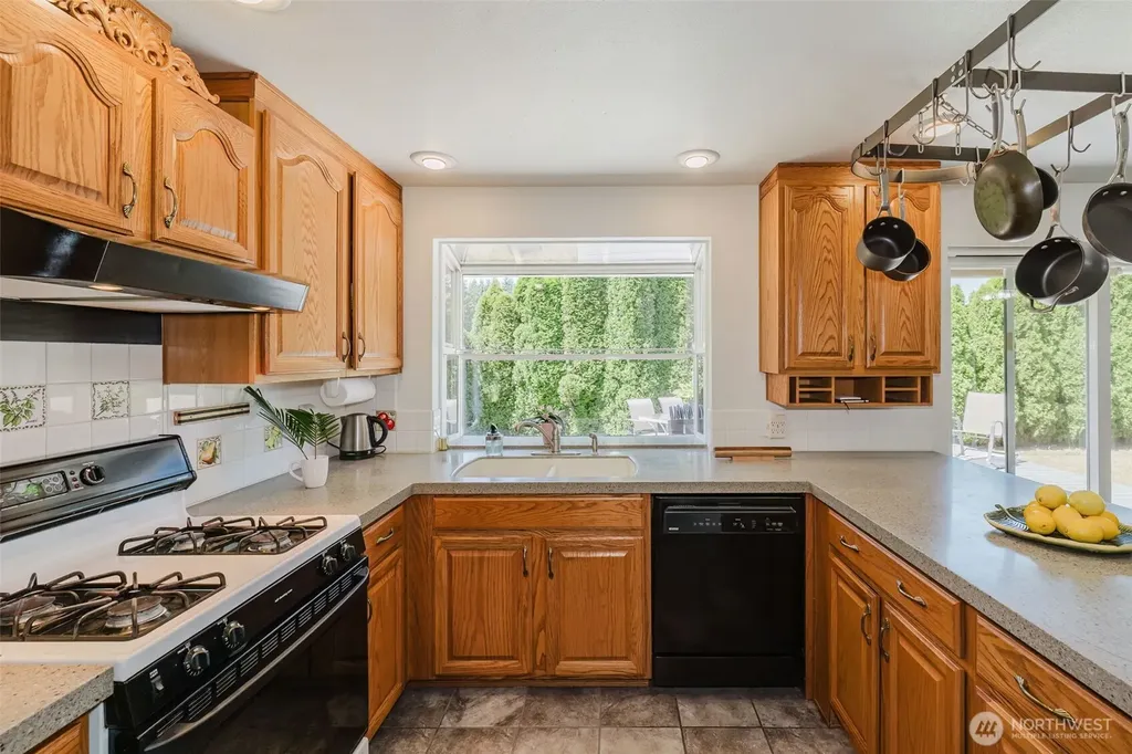 4370 Westwood Place SE Port Orchard WA 98366