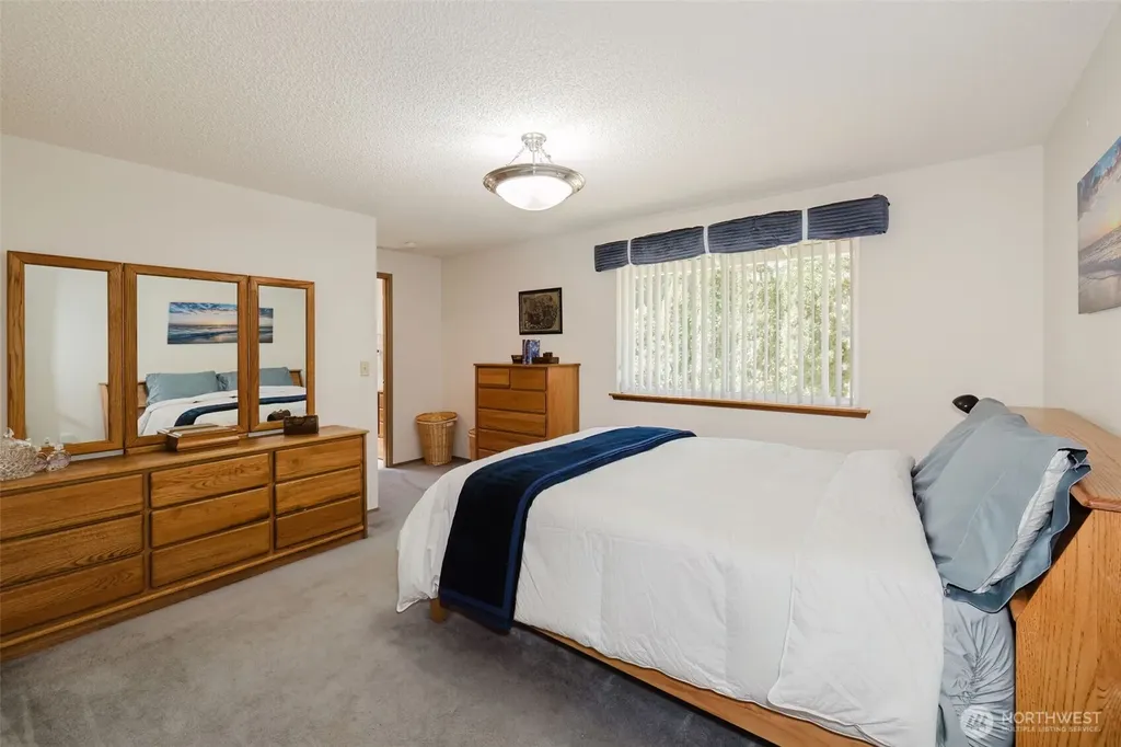 4370 Westwood Place SE Port Orchard WA 98366