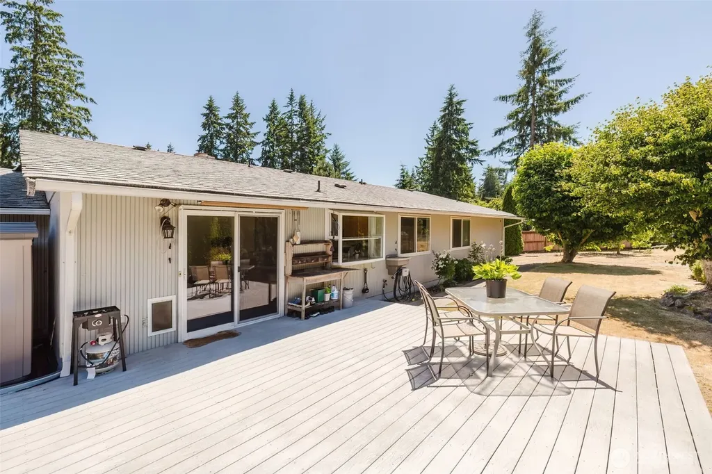 4370 Westwood Place SE Port Orchard WA 98366