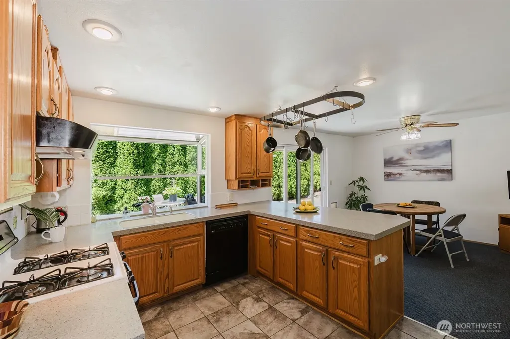4370 Westwood Place SE Port Orchard WA 98366