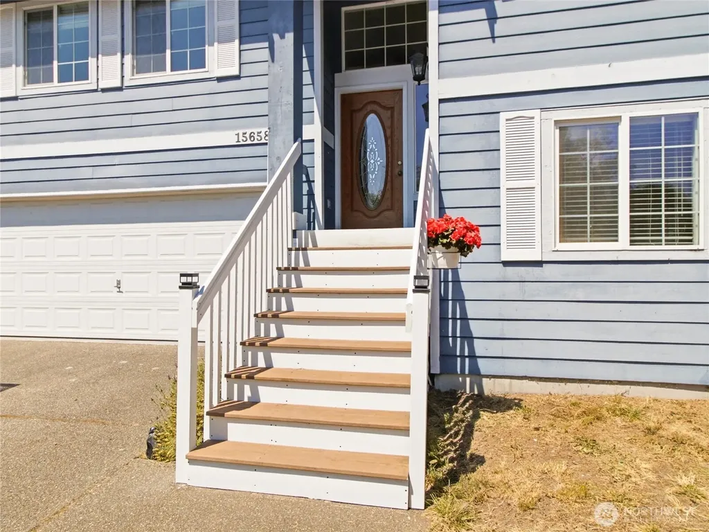 15658 91st Way SE Yelm WA 98597