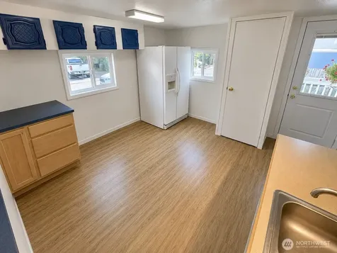 8329 38th Street E Edgewood WA 98371