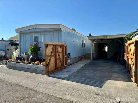 8329 38th Street E Edgewood WA 98371