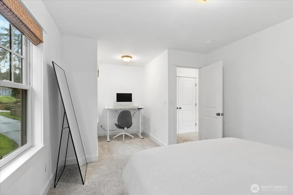 1159 Secret Place Greenbank WA 98253