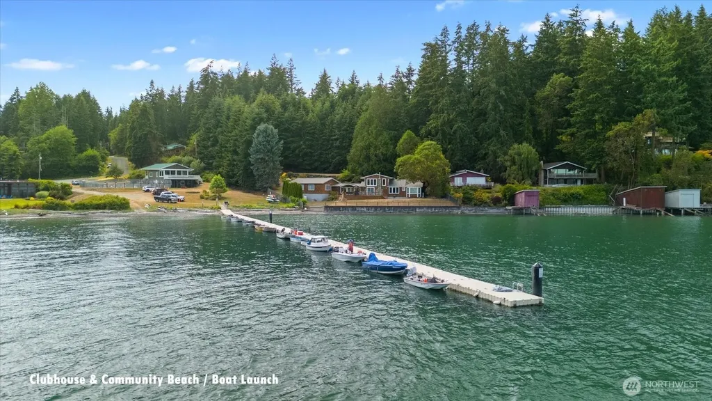 1159 Secret Place Greenbank WA 98253
