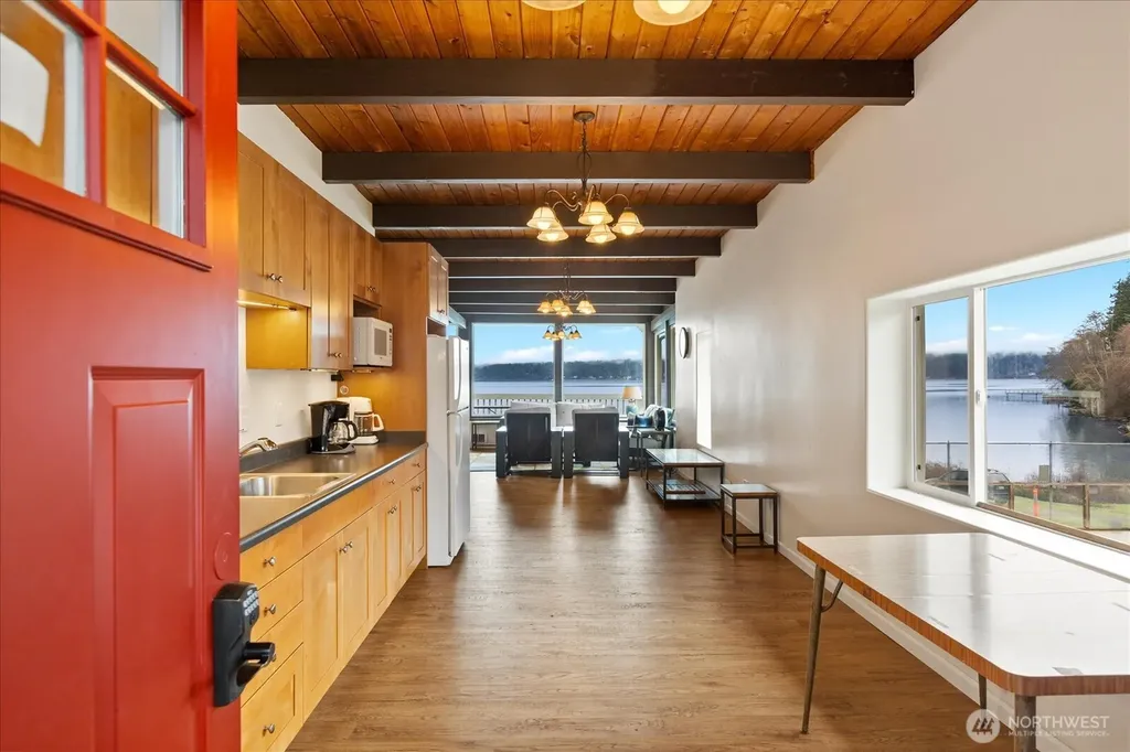 1159 Secret Place Greenbank WA 98253