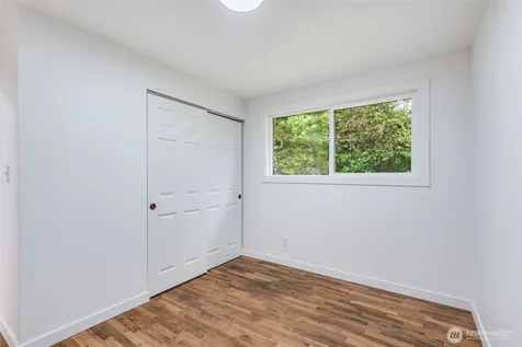 30418 12th Place SW Federal Way WA 98023