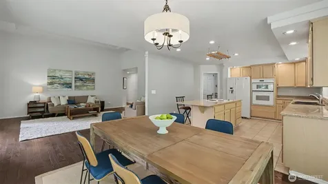 23810 148th Avenue SE Kent WA 98042