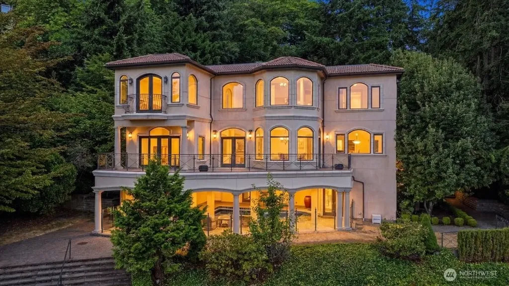 1465 Evergreen Point Road Medina WA 98039